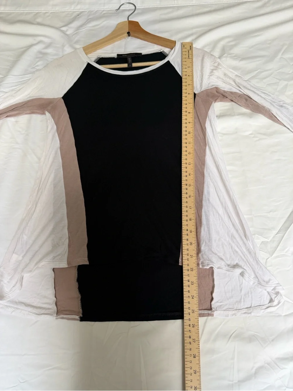 BCBGMaxAzria Black, White & Taupe Colorblock Long-Sleeve Tee